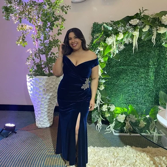 green emerald velvet dress Kennedy Blue Macy Bridesmaid Dress